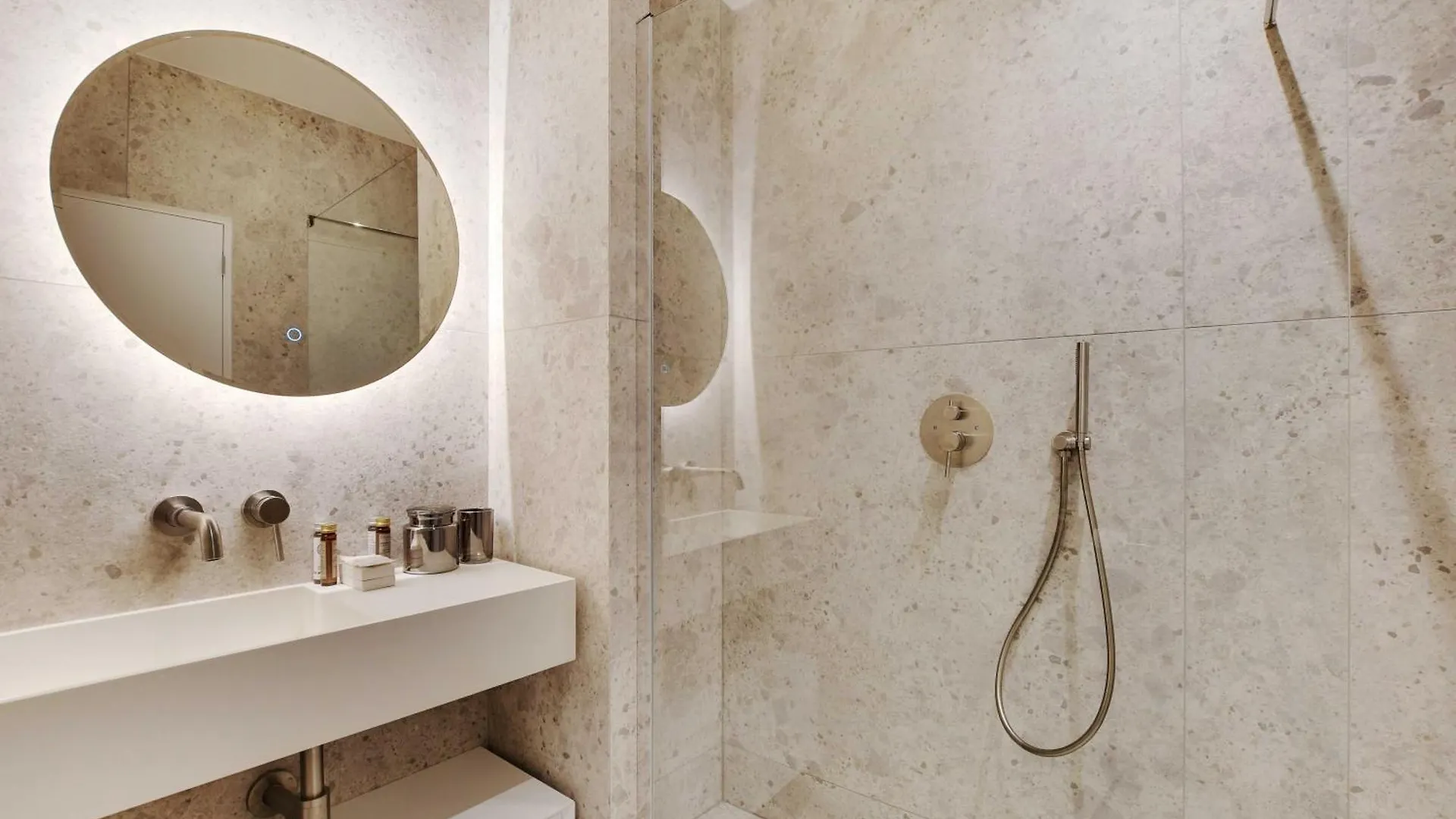 Apartment Lovely Refurbished Home In Vibrant 18Th District Paris France