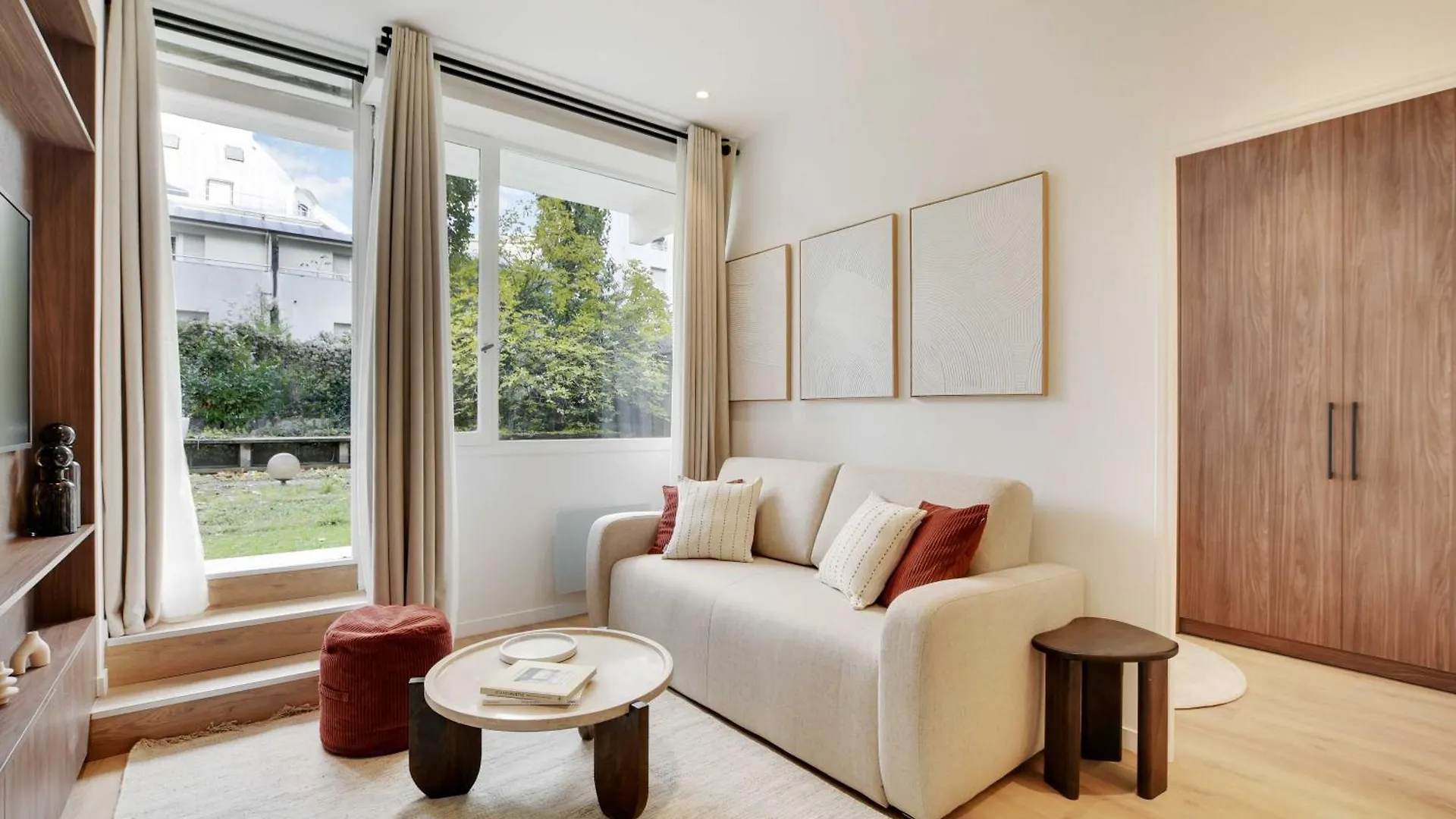 Lovely Refurbished Home In Vibrant 18Th District 巴黎 法国